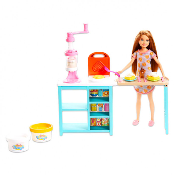 Barbie Stacie konyhája gyurmával
