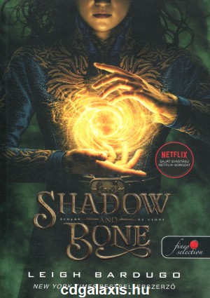 Könyv Shadow and Bone - Árnyék és csont (filmborítós) (Leigh Bardugo)